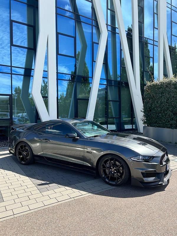 Gebraucht Ford Mustang GT 450 PS (330 kW) 2019 Grau Coupé