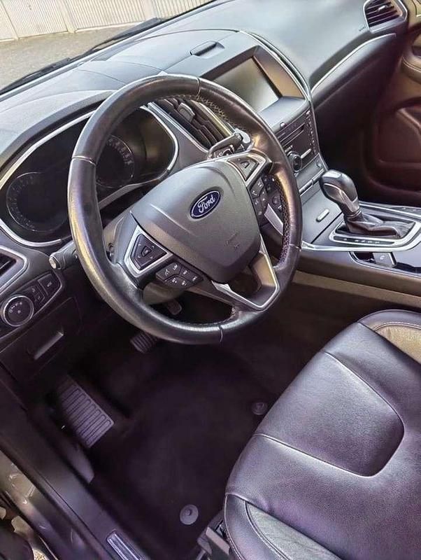 Gebraucht Ford S-MAX Titanium 179 PS (131 kW) 2016 Grau Van / Kleinbus