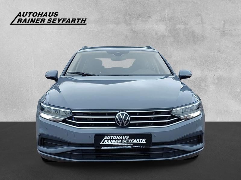 Gebraucht VW Passat Conceptline 150 PS (110 kW) 2022 Grau Kombi