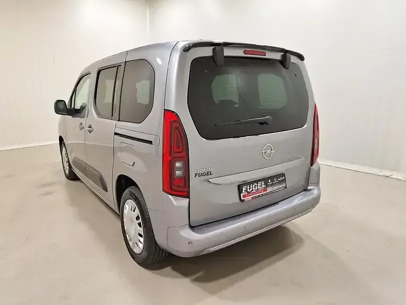 Gebraucht Opel Combo Life Elegance 131 PS (96 kW) 2022 Kontrast grau/quarz silber Van / Kleinbus