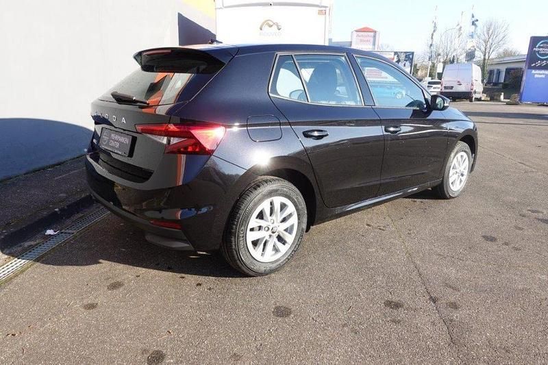 Gebraucht Skoda Fabia Selection 95 PS (69 kW) 2024 Black magic Limousine