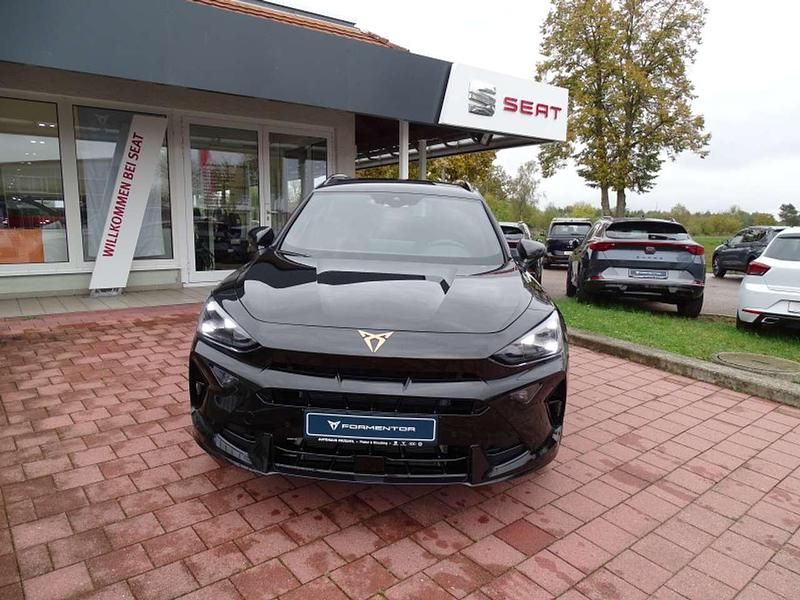 Neu Cupra Formentor 150 PS (110 kW) 2025 Midnight schwarz (metallic) SUV