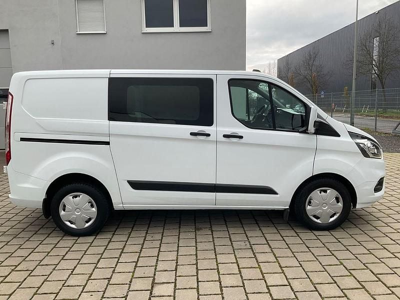 Weiß Gebraucht 2020 Ford Transit Custom Trend Limousine | 20.980 € (Superpreis) - Bild 1/4