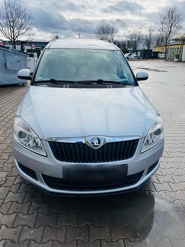 Gebraucht Skoda Roomster 105 PS (77 kW) 2013 Grau Van / Kleinbus