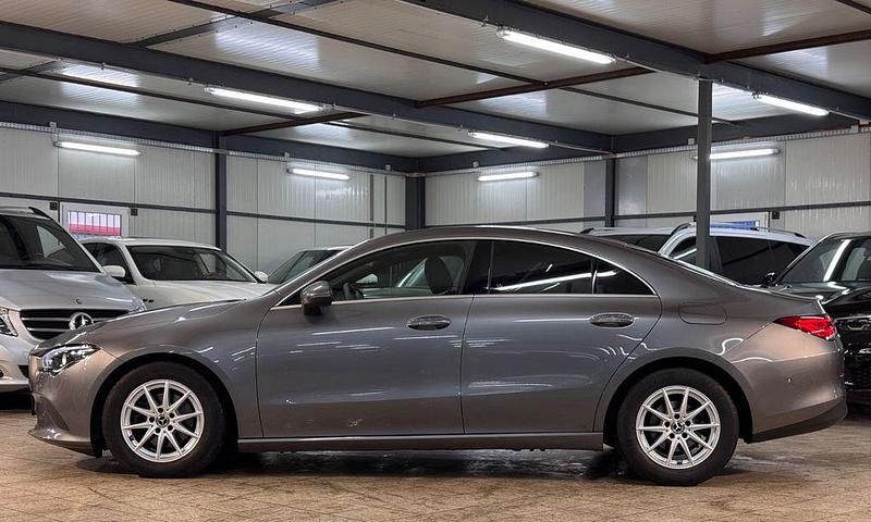 Gebraucht Mercedes CLA200 150 PS (110 kW) 2021 Grau Coupé