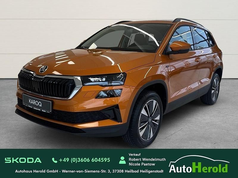 Orange Neu 2025 Skoda Karoq Tour SUV | 37.790 € (Fairer Preis) - Bild 1/4