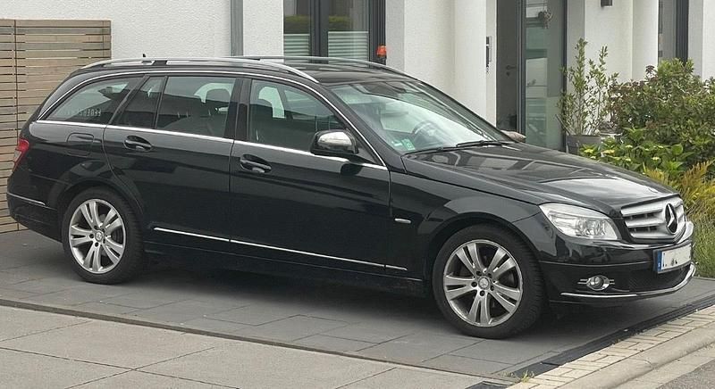 Schwarz Gebraucht 2008 Mercedes C180 Kombi | 5.900 € - Bild 1/3