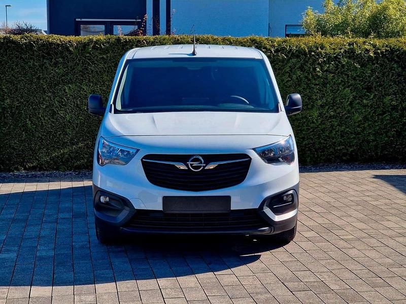 Gebraucht Opel Combo Edition 102 PS (75 kW) 2022 Weiß Van / Kleinbus