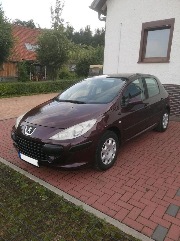 Andere farben Gebraucht 2007 Peugeot 307 Limousine | 2.200 € - Bild 1/4