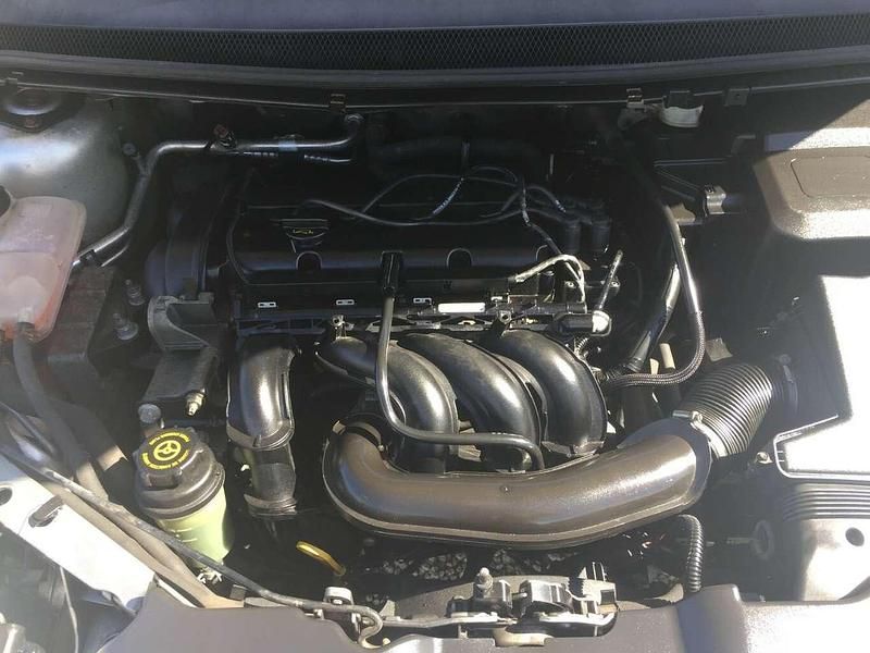 Gebraucht Ford Focus 101 PS (74 kW) 2008 Silber Kombi