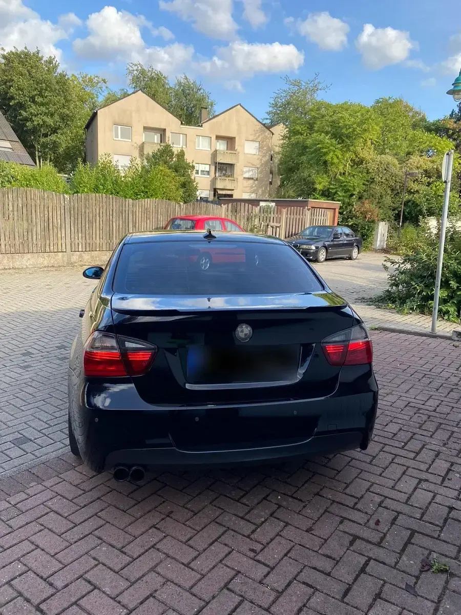 Gebraucht BMW 325 M Sport 218 PS (160 kW) 2006 Schwarz Limousine