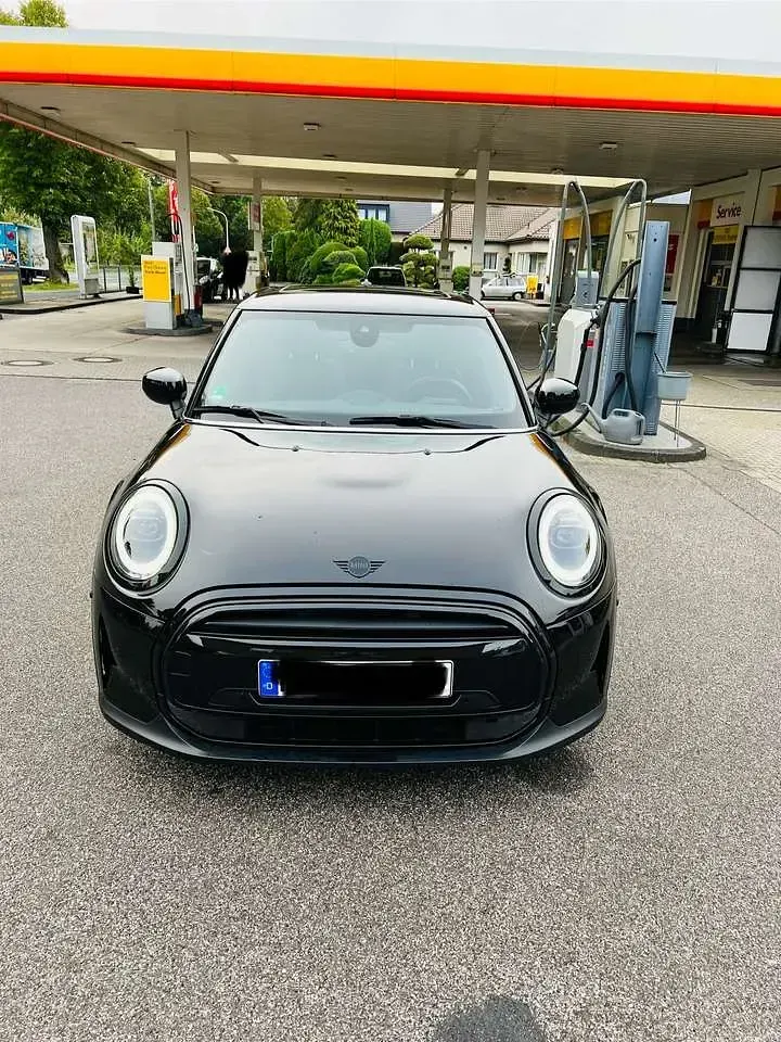 Gebraucht Mini Cooper Classic 136 PS (100 kW) 2021 Schwarz Kleinwagen