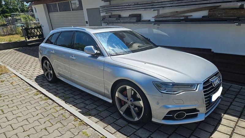 Silber Gebraucht 2016 Audi A6 Competition Kombi | 29.999 € (Fairer Preis) - Bild 1/4