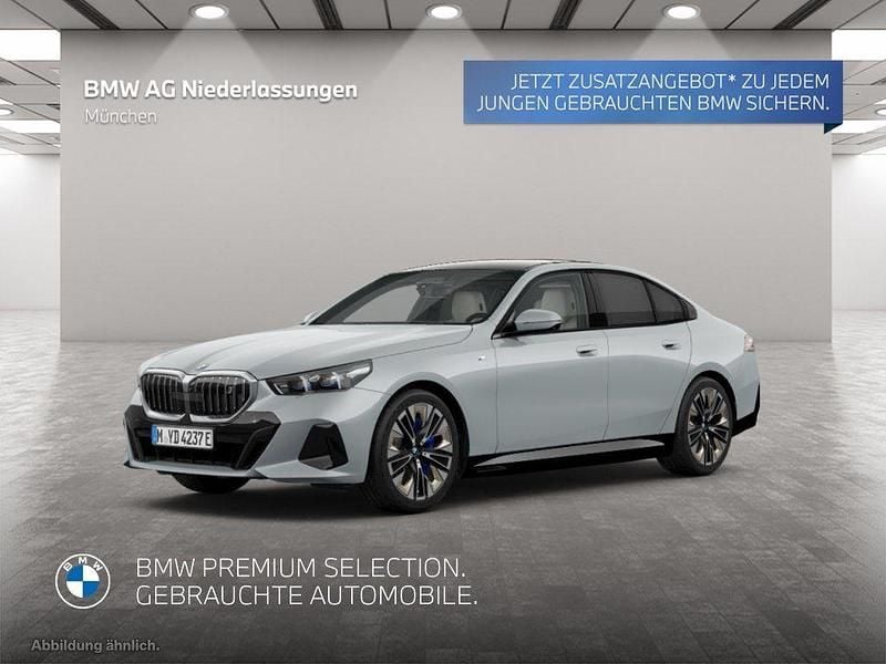 Grau Gebraucht 2024 BMW i5 M Sport Limousine | 64.908 € - Bild 1/2