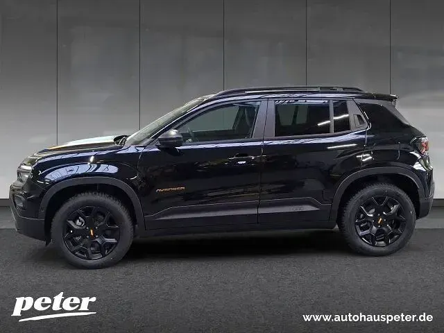 Neu Jeep Avenger North 146 PS (107 kW) 2026 Volcano black SUV