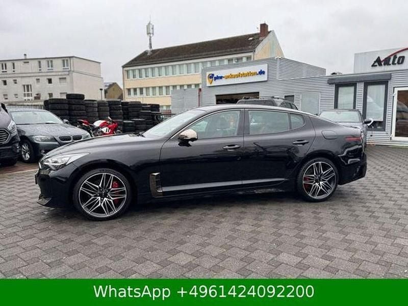 Gebraucht Kia Stinger GT 162 PS (119 kW) 2023 Schwarz Kleinwagen
