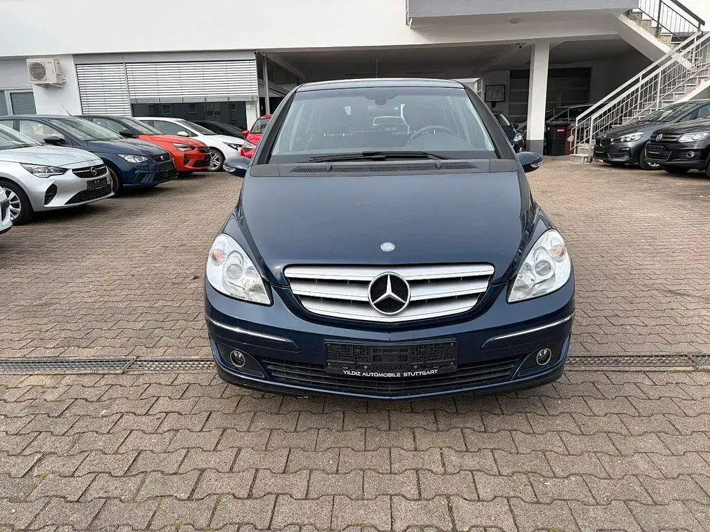 Gebraucht Mercedes B200 136 PS (100 kW) 2006 Blau Van / Kleinbus