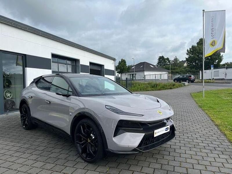 Gebraucht Lotus Eletre 450 kW (612 PS) 2023 Kaimu grey SUV