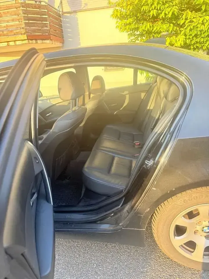 Gebraucht BMW 523 177 PS (130 kW) 2005 Limousine