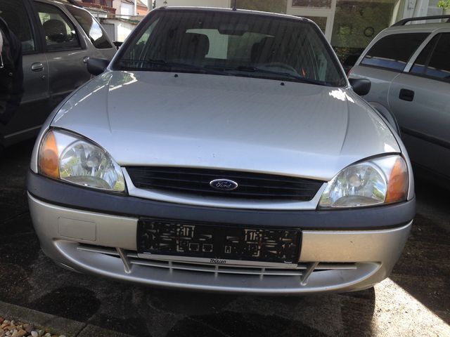 Gebraucht Ford Fiesta 102 PS (75 kW) 2000 Grau Kleinwagen
