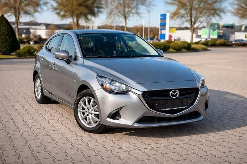 Gebraucht Mazda 2 Center-Line 75 PS (55 kW) 2015 Grau Limousine