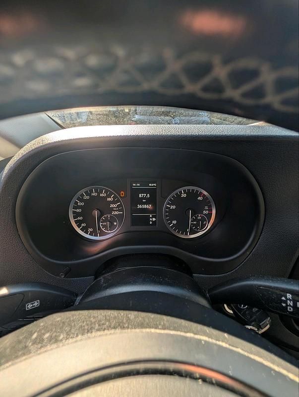 Gebraucht Mercedes Vito 190 PS (139 kW) 2015 Grau Van