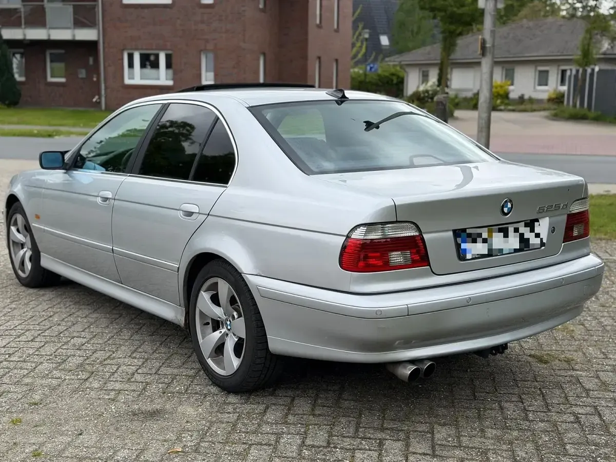 Brugt BMW 525 163 HK (119 kW) 2002 Sølv Sedan
