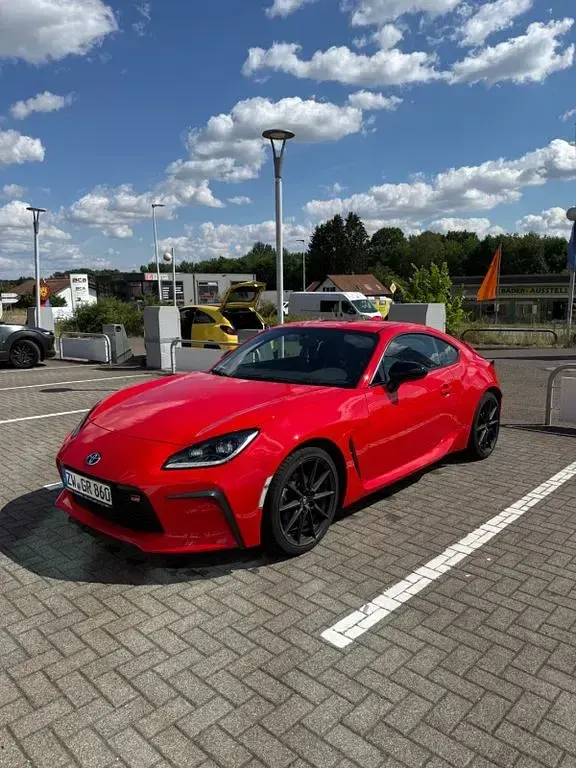 Gebraucht Toyota GR86 235 PS (172 kW) 2023 Rot Coupé