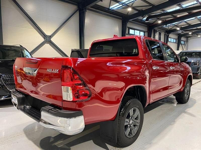 Neu Toyota HiLux Style 150 PS (110 kW) 2026 Rot Abholung