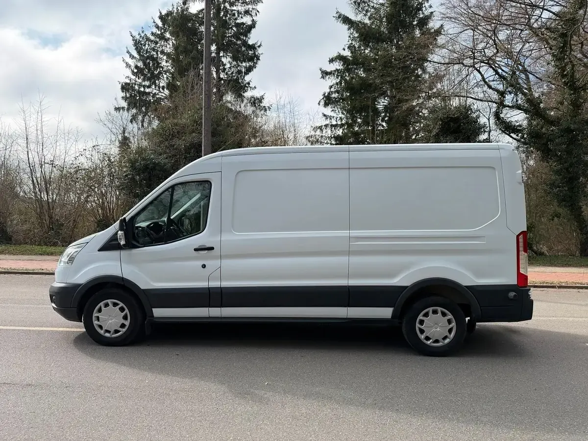 Używany Ford Transit 131 KM (96 kW) 2018 Biały Minivan