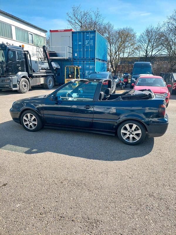 Gebraucht VW Golf Cabriolet 101 PS (74 kW) 2000 Blau Cabrio