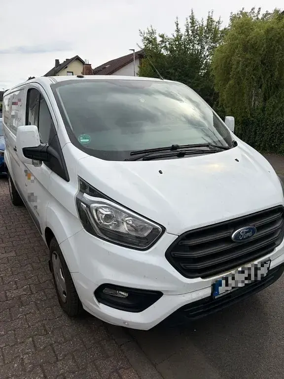 Second-hand Ford Transit Custom 131 CP (96 kW) 2018 Alb Monovolum