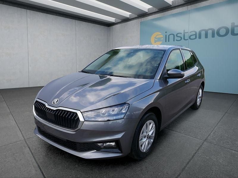 Grau Neu 2025 Skoda Fabia Limousine | 17.999 € (Fairer Preis) - Bild 1/4