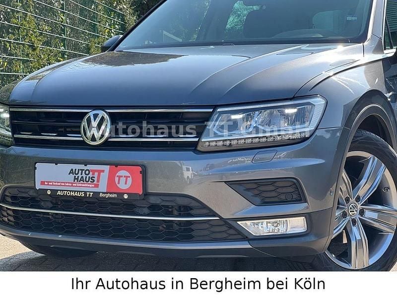 Grau Gebraucht 2017 VW Tiguan Highline SUV | 21.950 € (Fairer Preis) - Bild 1/4
