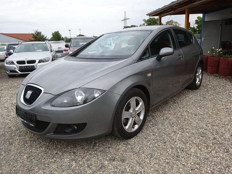Grau Gebraucht 2008 Seat Leon Sport Limousine | 2.200 € (Guter Preis) - Bild 1/4
