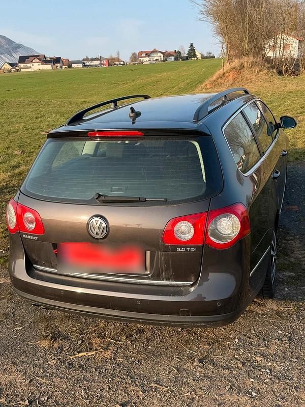 Gebraucht VW Passat 140 PS (102 kW) 2007 Braun Kombi