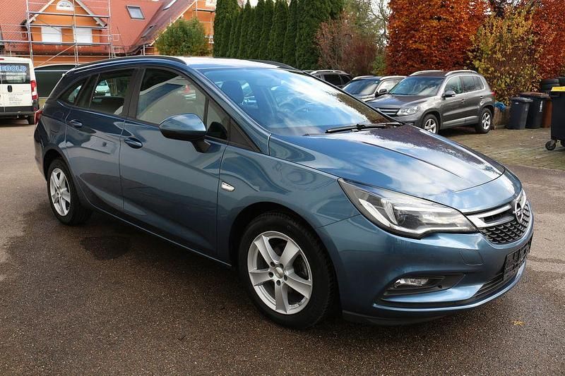 Gebraucht Opel Astra Edition 110 PS (80 kW) 2017 Blau Kombi