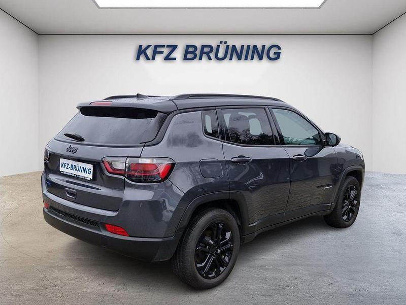 Gebraucht Jeep Compass 241 PS (177 kW) 2022 Grau SUV