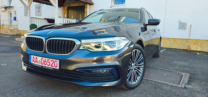 Grau Gebraucht 2019 BMW 530 Sport Line Kombi | 20.200 € (Superpreis) - Bild 1/4