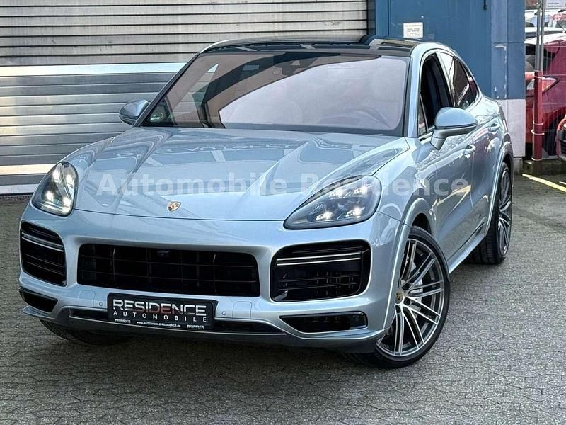 Gebraucht Porsche Cayenne Coupe 549 PS (403 kW) 2019 Dolomitsilber Coupé