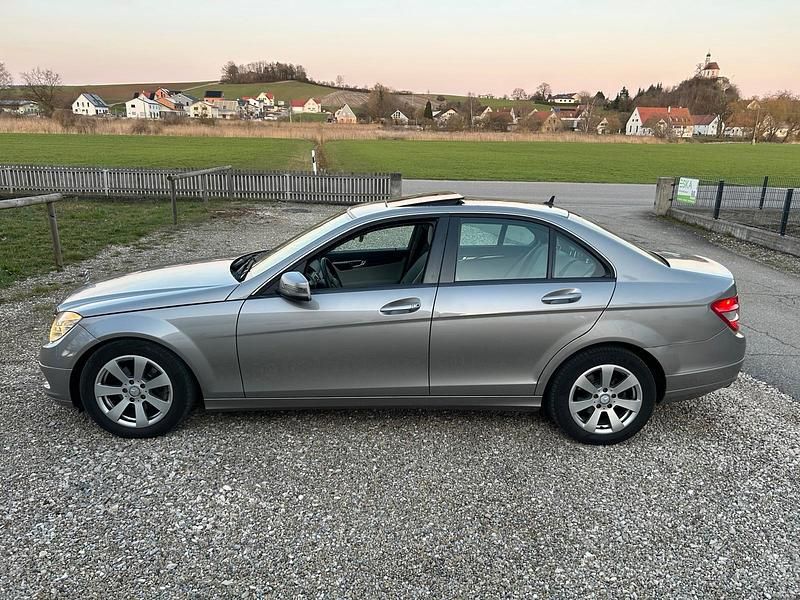 Gebraucht Mercedes C200 136 PS (100 kW) 2009 Limousine