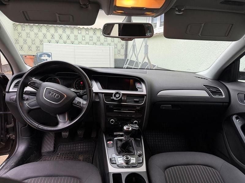 Gebraucht Audi A4 Ambiente 143 PS (105 kW) 2013 Braun Kombi