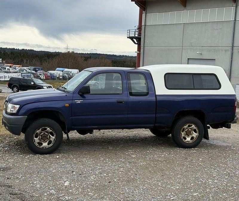 Gebraucht Toyota HiLux 102 PS (75 kW) 2004 Blau Pickup