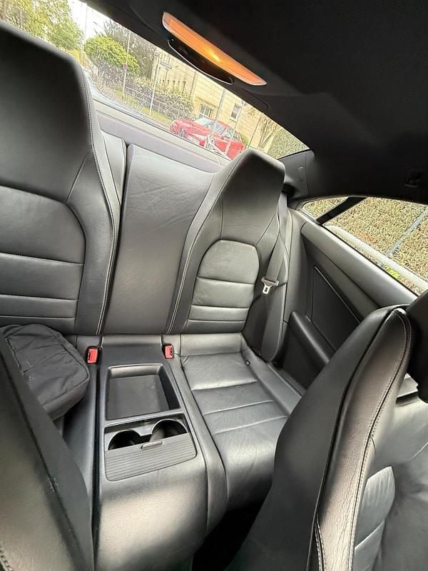 Gebraucht Mercedes E250 204 PS (150 kW) 2011 Silber Coupé