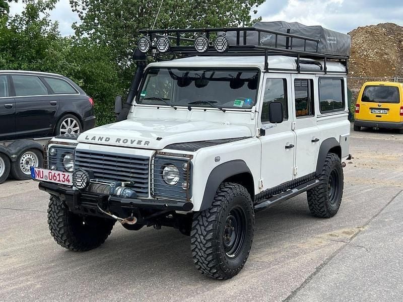 Weiß Gebraucht 2007 Land Rover Defender SUV | 21.900 € - Bild 1/4