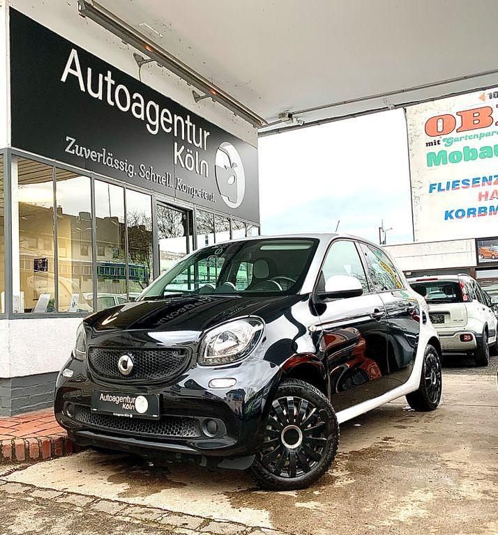 Schwarz Gebraucht 2014 Smart ForFour Limousine | 6.790 € (Fairer Preis) - Bild 1/4