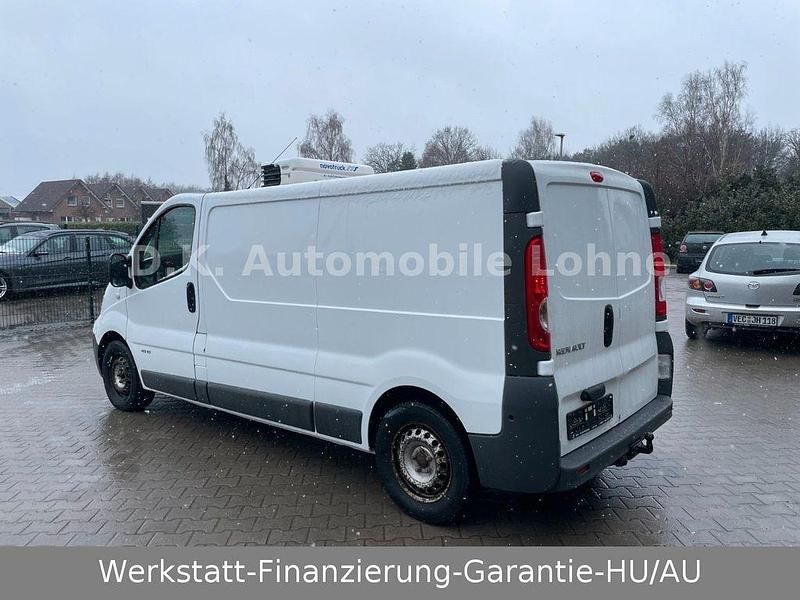 Gebraucht Renault Trafic 114 PS (83 kW) 2009 Weiß Van / Kleinbus