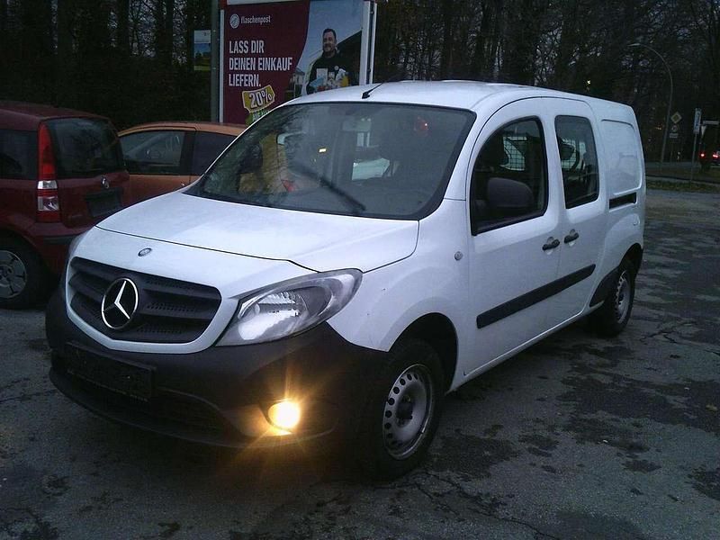 Arktikweiss Gebraucht 2017 Mercedes Citan 109 Van / Kleinbus | 9.390 € (Etwas zu teuer) - Bild 1/4
