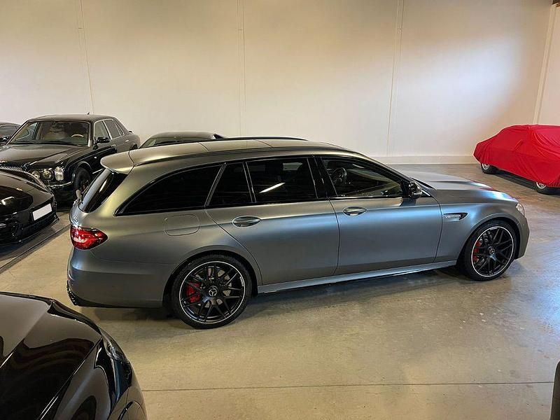 Gebraucht Mercedes E63S AMG AMG 612 PS (450 kW) 2022 Grau Limousine