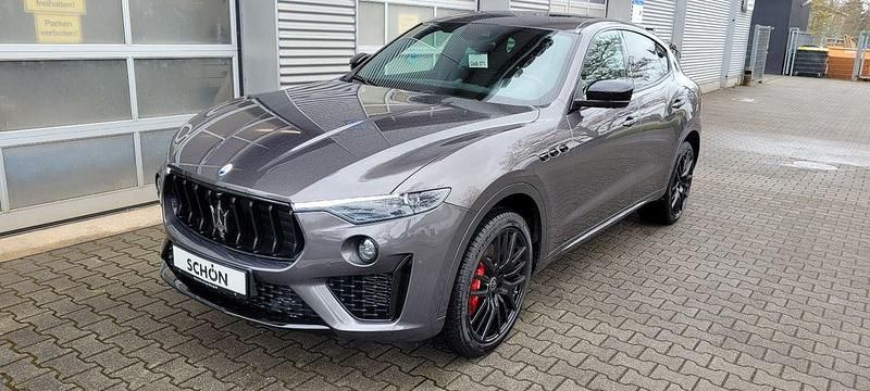 Gebraucht Maserati Levante 430 PS (316 kW) 2024 Grau SUV